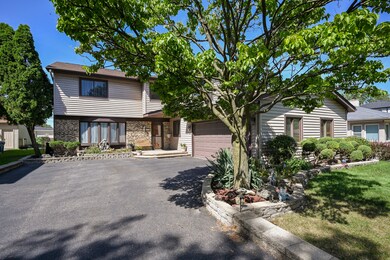 690 N Kenilworth Ave, Elmhurst, IL 60126 - photo 3