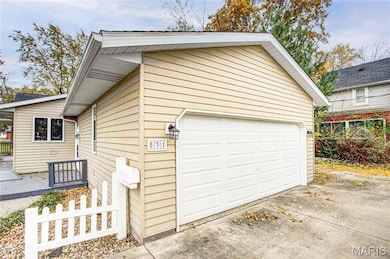 531 W Corbin St, Bethalto, IL 62010 - photo 6