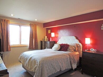 Master%20bedroom2