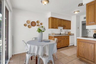 8190 E 20th St, Tucson, AZ 85710 - photo 7