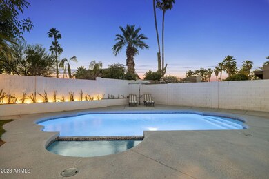 85-web-or-mls-15840-n-52nd-st