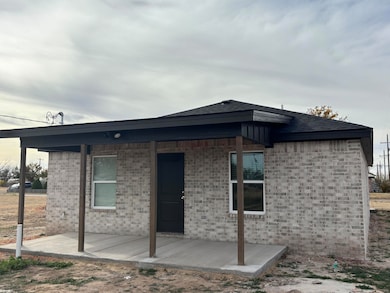 1222 Avenue I, Ralls, TX 79357 - photo 3