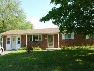 22 Sunnyfield 003