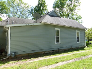 2020 N Prospect Ave (8)