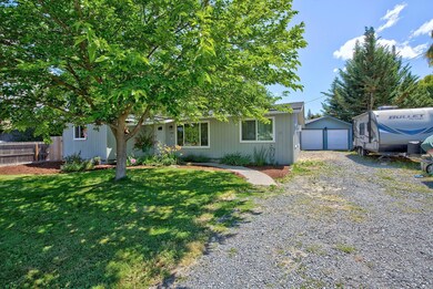 1981 Regina Way, Grants Pass, OR 97527 - photo 4