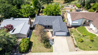 1724 Regent Ave, Redding, CA 96001 - photo 2