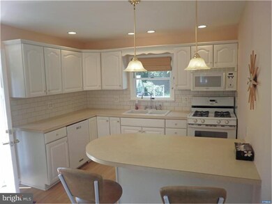 8 Cypress Ave, Wilmington, DE 19804 - photo 4