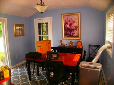 3 Sutton St, Greenville, RI 02828 - photo 4