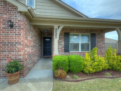 9045 S 254th East Ave, Broken Arrow, OK 74014 - photo 2