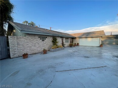 View of driveway and front of house