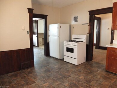 Another view of the kitchen.