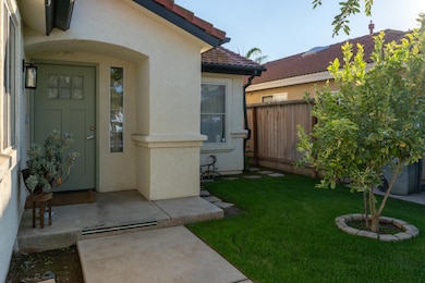 4239 W Cambridge Ave, Fresno, CA 93722 - photo 7
