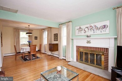 8209 Thornton Rd, Towson, MD 21204 - photo 4