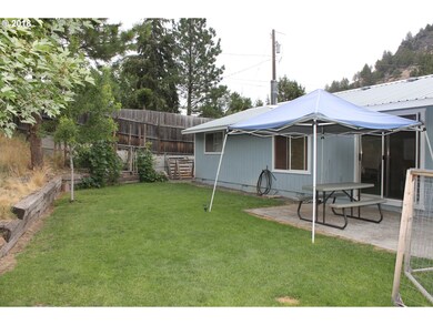 344 S Humbolt St, Canyon City, OR 97820 - photo 7