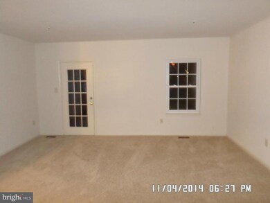 14327 Oxford Dr, Laurel, MD 20707 - photo 3