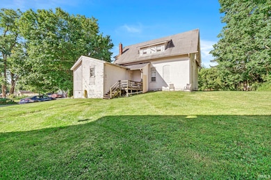 122 Crescent St, Goshen, IN 46528 - photo 5