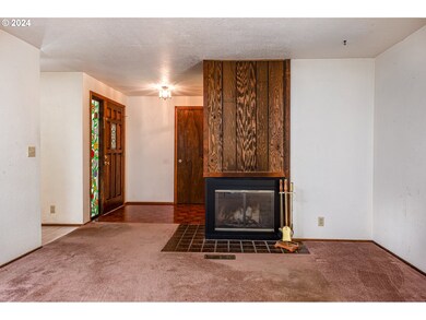 2923 Riverview St, Eugene, OR 97403 - photo 4