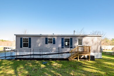 10 Cleo Cir, Rochester, NH 03868 - photo 4