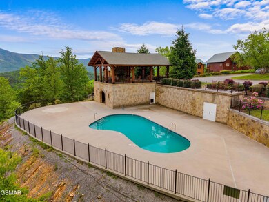 003-3105LakeviewLodgeDrive-Sevierville-T