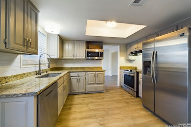 8614 Brookhaven Dr, San Antonio, TX 78217 - photo 2