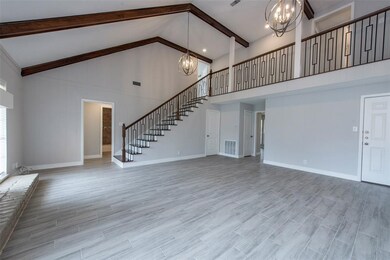 387 Stonehenge Ln, Houston, TX 77015 - photo 4