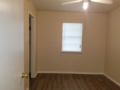 111 7th St, Rosenberg, TX 77471 - photo 7