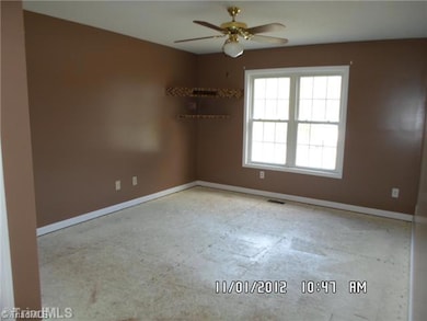2nd Bedroom.