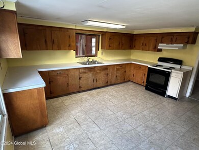 1024-1048 Garfield Rd, Stephentown, NY 12062 - photo 4