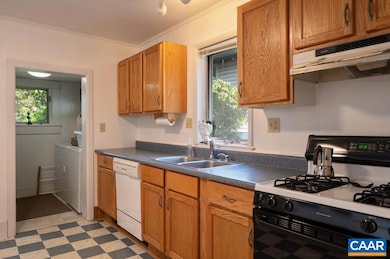 1308 Poplar St, Charlottesville, VA 22902 - photo 7