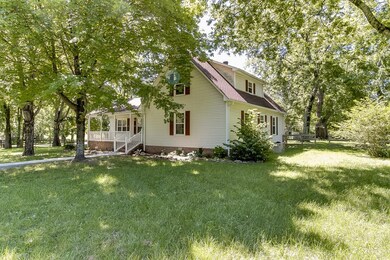 394 New Center Church Rd, Shelbyville, TN 37160 - photo 2