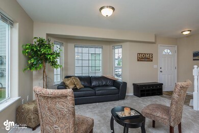 Living Room_IMG_3894-SMALL
