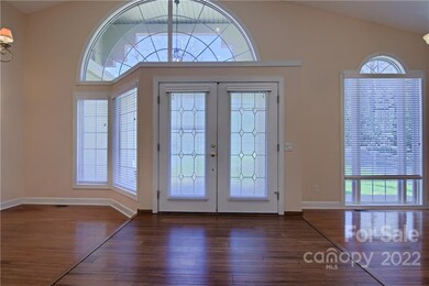 25 Stockwood Rd, Asheville, NC 28803 - photo 2