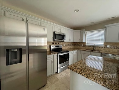 2425 Marthas Ridge Dr, Statesville, NC 28625 - photo 4