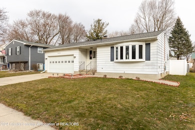 6015 Annapolis Dr, Lansing, MI 48911 - photo 2