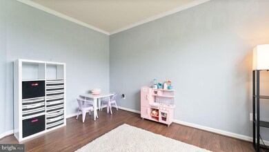 16988 Charlesbourg Place, Round Hill, VA 20141 - photo 5