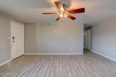 6220 W Monte Vista Rd, Phoenix, AZ 85035 - photo 4