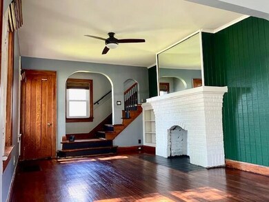 Living room 3
