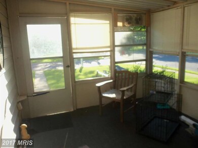 1507 Flanders Ln unit L, Harwood, MD 20776 - photo 4