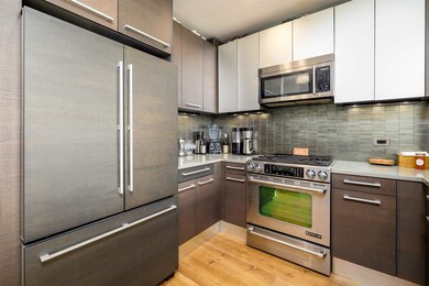 Crystal Point unit 3903, Jersey City, NJ 07302 - photo 4