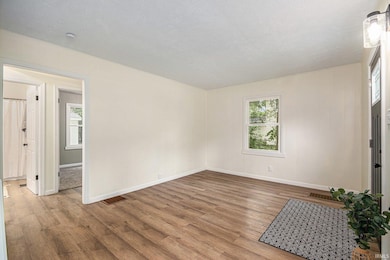 1614 O Brien St, South Bend, IN 46628 - photo 4