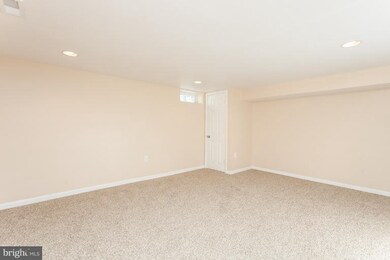 5540 Silverbell Rd, Baltimore, MD 21206 - photo 5