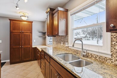 6342 Girard Ave N, Minneapolis, MN 55430 - photo 5