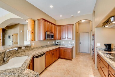 GOURMET KITCHEN