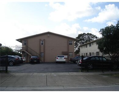 Parking Lot/Garage