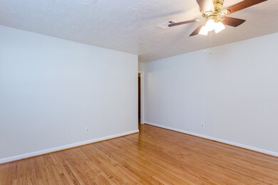 2315 Saxon Dr, Houston, TX 77018 - photo 6