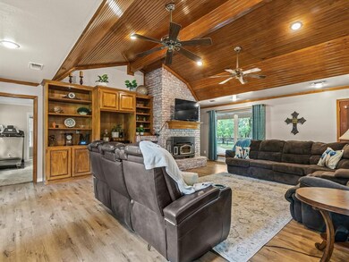 142 W Ridge St, Decatur, TX 76234 - photo 5