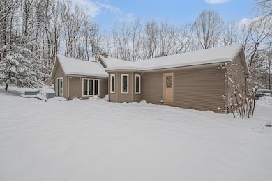 1209 Morris Dr, Niles, MI 49120 - photo 2