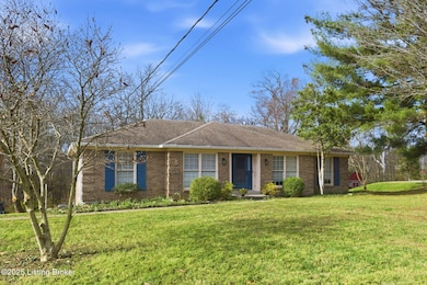 4114 Suwanee Dr, La Grange, KY 40031 - photo 4