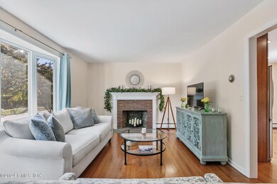 2 Weaver St unit 1st Floor, Greenwich, CT 06831 - photo 5