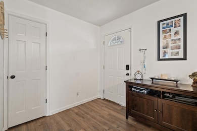 524 Barrow St, Moberly, MO 65270 - photo 4